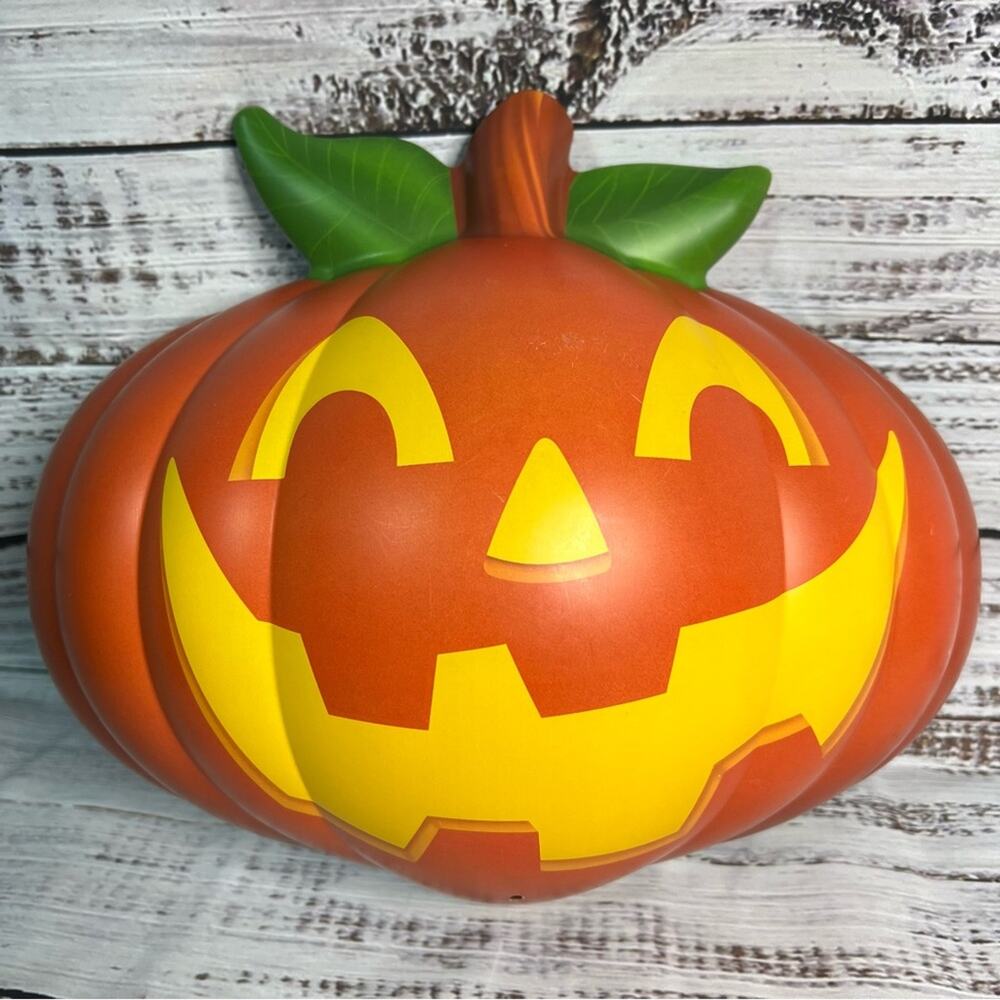 *VIDEO!* Hallmark Talking Pumpkin Wall Hanger Door Hanger Motion Activated